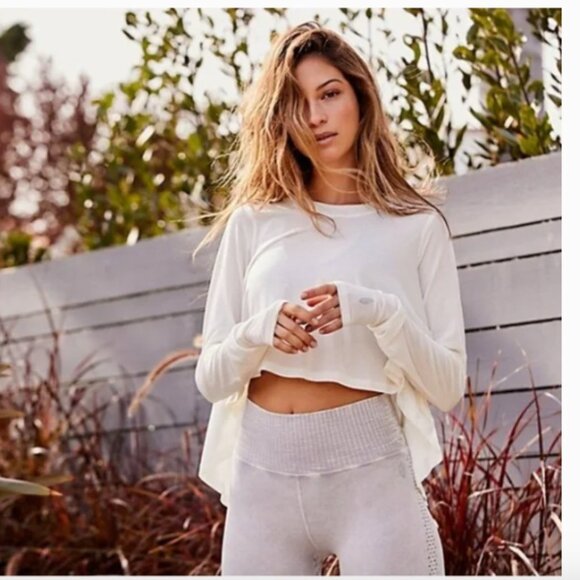 Free People Movement | Cadence Long Sleeve White Hi-Low Top -medium - Picture 2 of 3